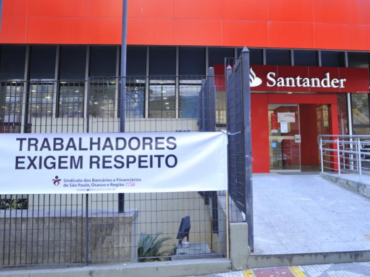 Lucro do Santander em 2017 foi o maior da história