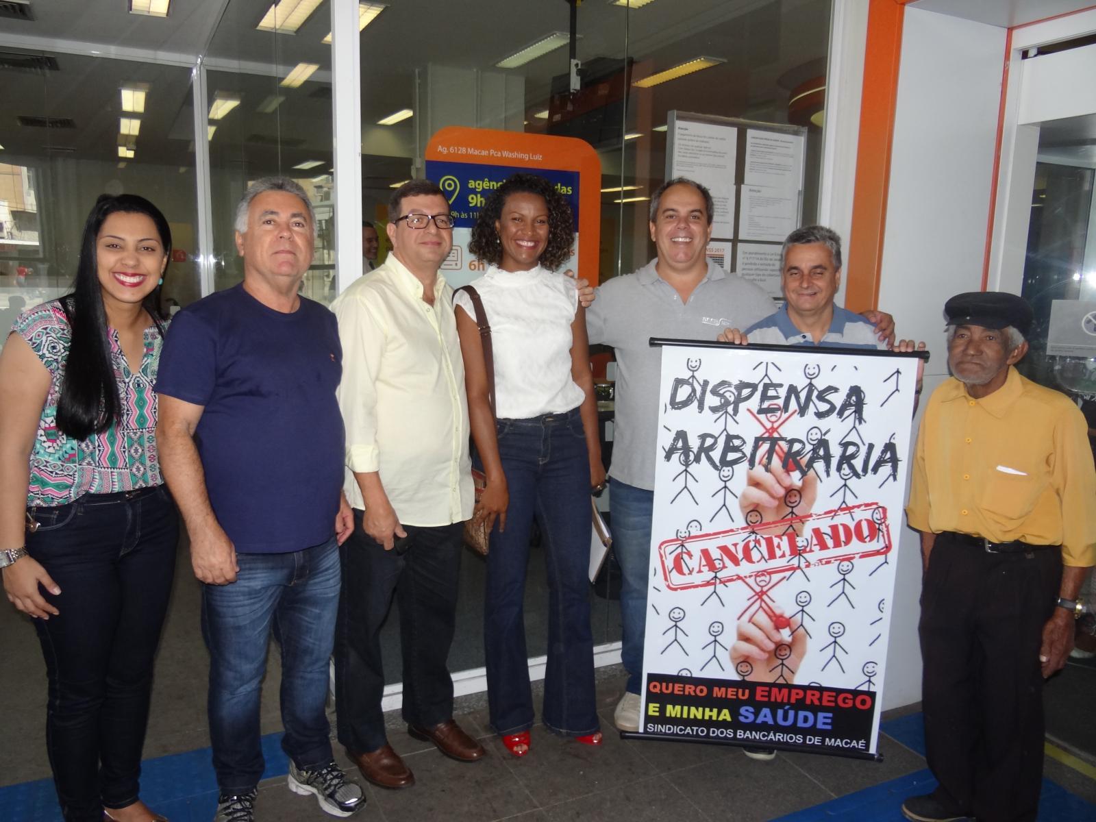 Bancária do Itaú teve demissão cancelada após intervenção do Sindicato dos Bancários de Macaé.