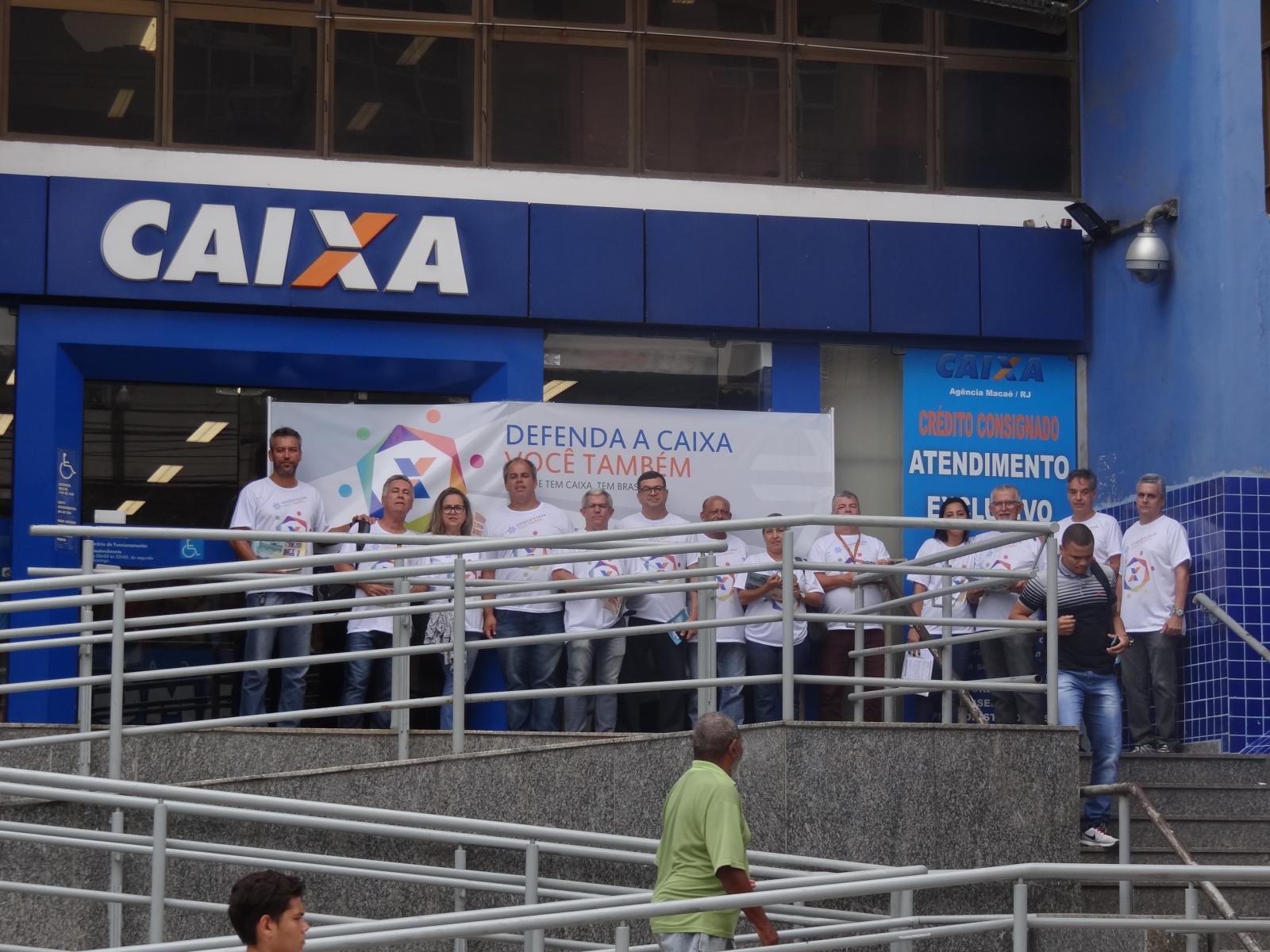 Trabalhadores defendem a soberania em ato no Rio e o SEEB Macaé se fez presente.