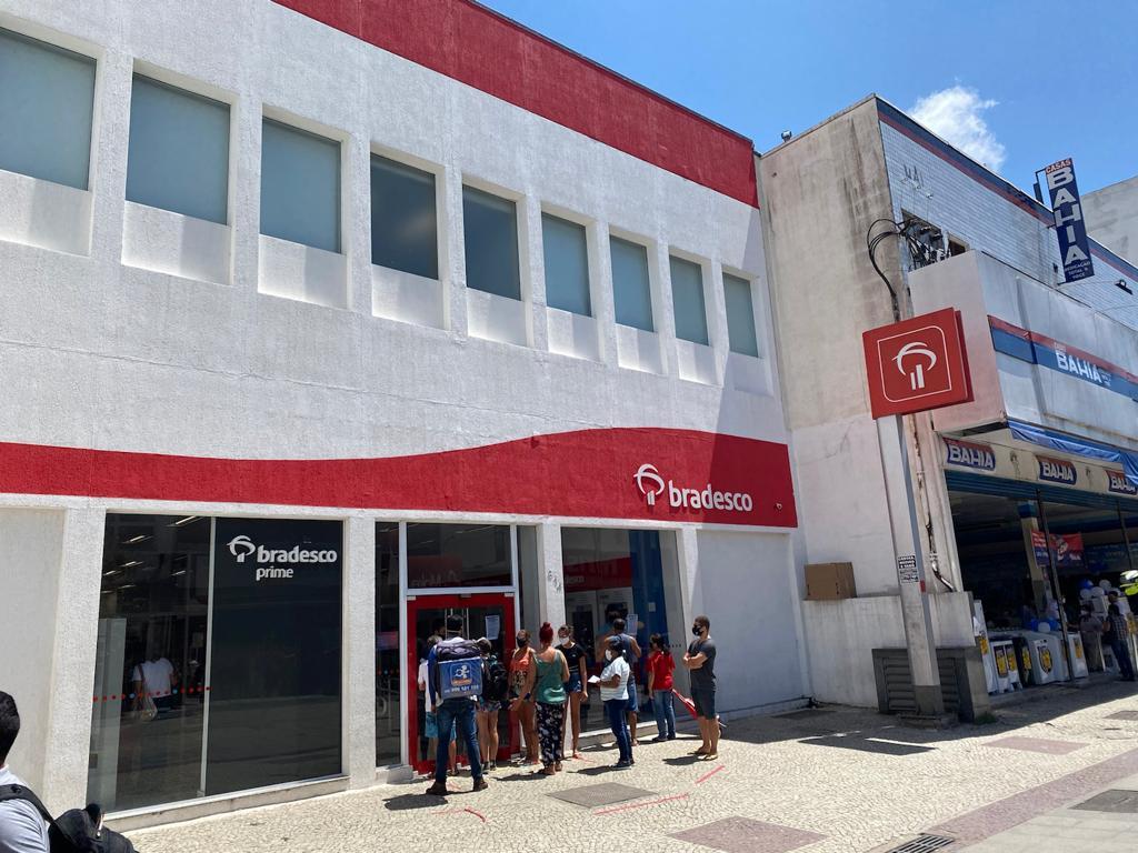 Após intervenção do Sindicato, novamente a agência 1545 do Bradesco fecha, por contaminação de Covid-19