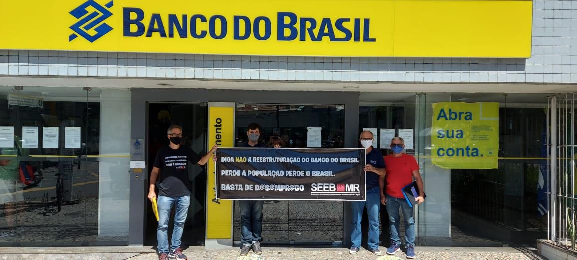 De norte a sul do Brasil, manifestações defendem empresas públicas