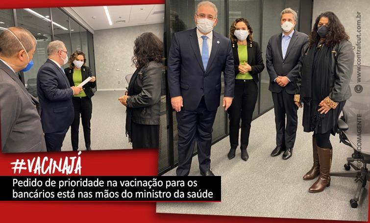 Ministro da Saúde recebeu pedido de prioridade de vacinação para bancários