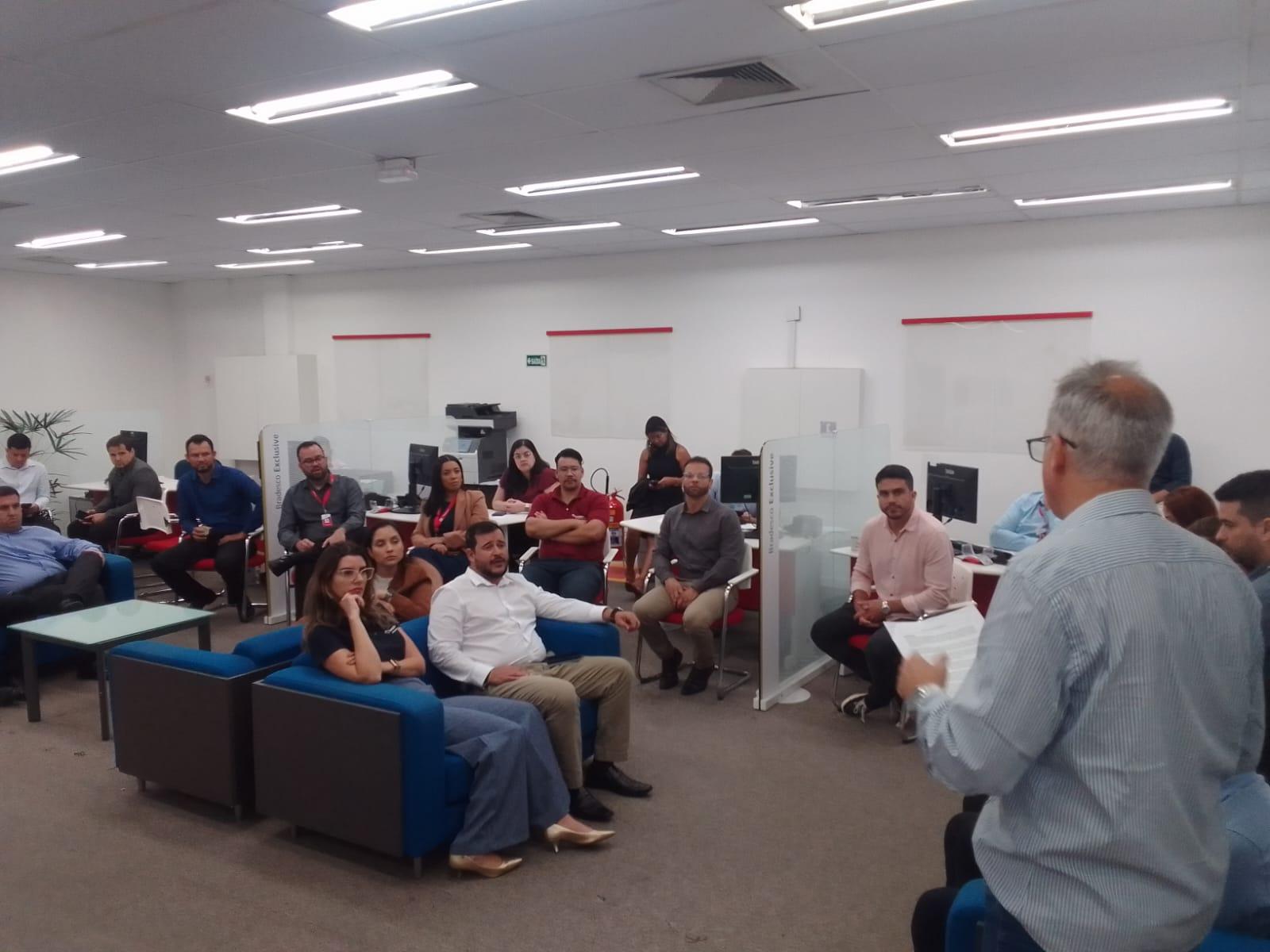 Bate papo com os bancários do Bradesco  sobre ACT do ponto eletrônico